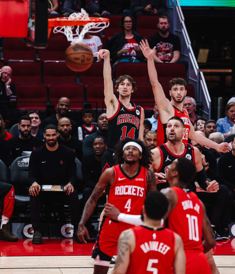 芒果网址 -转折点芝加哥公牛门线救险，NBA常规赛今夜攻防权衡，媒体盛赞，赛程密集仍需轮换的简单介绍